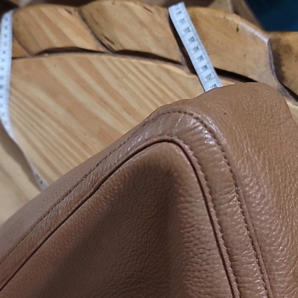 Tory Burch Tote - Picture 13 of 14